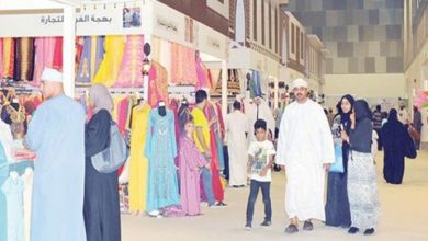 Photo of سوق ليالي رمضان في مركز عمان الدولي المؤتمرات فرصة للتسويق والترويج للمنتجات العمانية