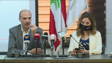 Photo of وزيرا الصحة والاعلام اطلقا المنصة الوطنية للتسجيل للقاح