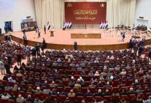 Photo of فوضى ومشادات واعتداءات داخل البرلمان العراقي والحلبوسي رئيساً له لولاية ثانية