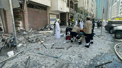 Photo of شرطة أبوظبي: وفاة شخصين وإصابة 120 في انفجار اسطوانة غاز في مطعم