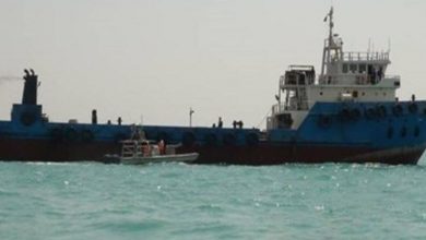 Photo of إيران تصادر سفينة أجنبية تنقل وقوداً مهرباً وتحتجز طاقمها