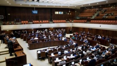 Photo of النواب الإسرائيليون يصوتون لصالح إجراء انتخابات مبكرة في الأول من تشرين الثاني 2022 تمهيداً لحل الكنيست