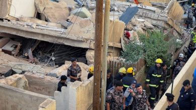 Photo of الأردن: مقتل خمسة أشخاص على الأقل إثر انهيار مبنى في عمان واستمرار البحث عن ناجين