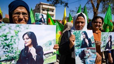 Photo of نساء في شمال سوريا ينظمن احتجاجاً على وفاة الإيرانية مهسا أميني