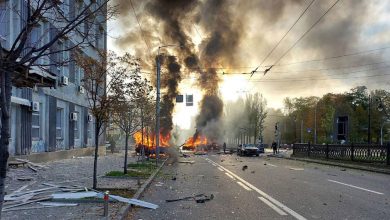 Photo of روسيا تقصف مدنا أوكرانية بينها كييف بـ 100 صاروخ وانقطاع الكهرباء عن نصف سكان العاصمة