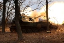 Photo of مقتل تسعة في قصف لمدينة بشرق أوكرانيا وليتوانيا تزودها بقذائف مدفعية 155