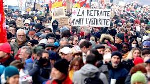 Photo of تعبئة حاشدة في أنحاء فرنسا احتجاجاً على مشروع لتعديل نظام التقاعد