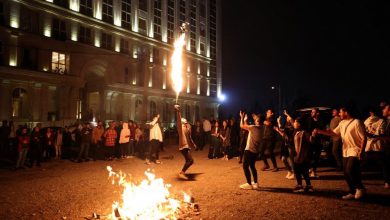 Photo of تظاهرات جديدة مناهضة للنظام بمناسبة مهرجان النار التقليدي في ايران