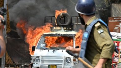 Photo of باكستان: الشرطة تفشل في توقيف عمران خان بعد صدامات مع مناصريه