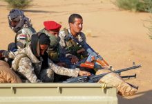 Photo of مقتل عشرة جنود يمنيين في مواجهات مع الحوثيين جنوب مأرب
