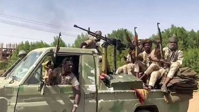 Photo of معارك في الخرطوم رغم بدء سريان هدنة بين الجيش السوداني وقوات الدعم السريع