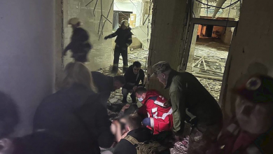 Photo of ثلاثة قتلى بينهم طفلان في هجوم جوي على كييف وقصف «متواصل» على بيلغورود الروسية