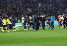 Photo of إشكال عنيف بين لاعبين ومشجعين في الدوري التركي لكرة القدم