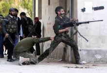 Photo of مقتل ما لا يقل عن 20 شخصاً في اشتباكات بين مجموعتين مسلحتين جنوبي سوريا
