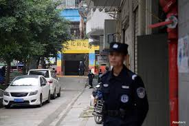Photo of مقتل شخصين وإصابة 21 في الهجوم بسكين على مستشفى في جنوب غرب الصين