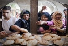 Photo of لأول مرة منذ 30 عاماً… الحكومة المصرية ترفع سعر الخبز المدعم أربعة أضعاف