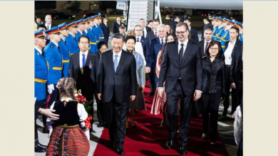 Photo of شي وصل إلى صربيا في زيارة دولة تزامناً مع ذكرى قصف الناتو لسفارة الصين في بلغراد